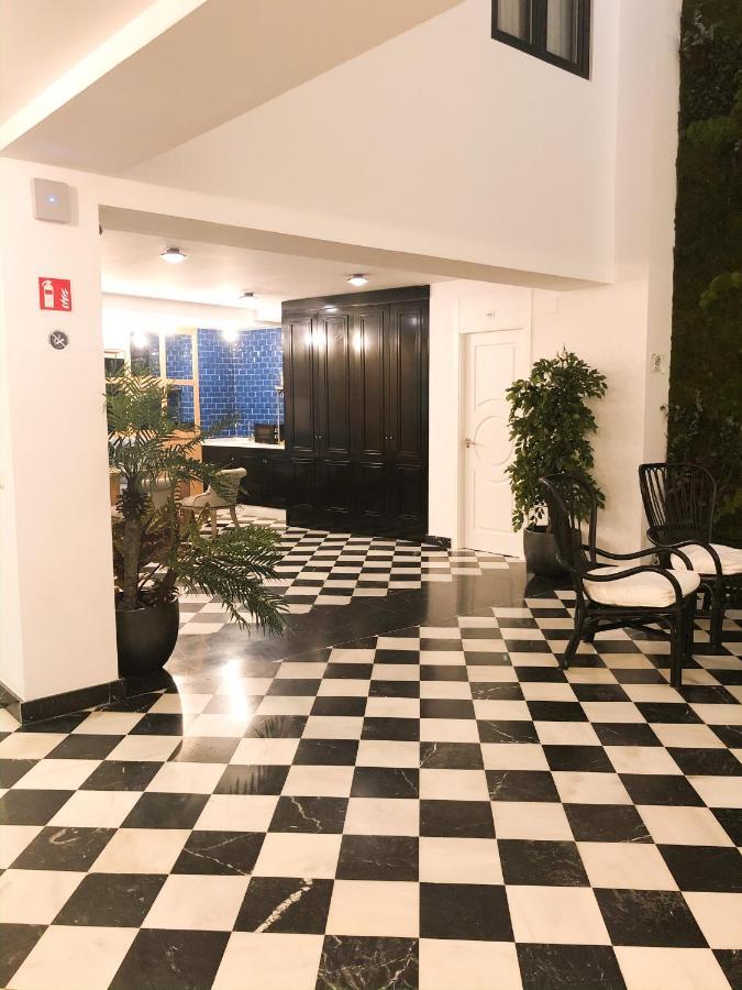 Suites Hom Sevilla Exterior photo